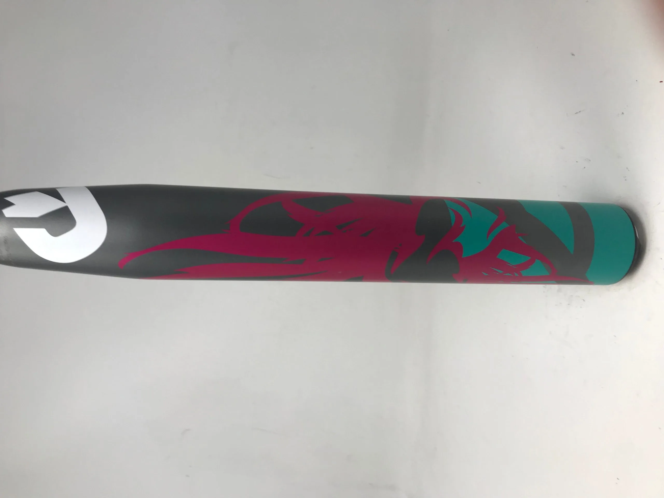 Used Demo DeMarini CF9 Insane End Load 32/22 CFI17 Fastpitch Softball Bat 2017 2 Used Demo DeMarini CF9 Insane End Load 32/22 CFI17 Fastpitch Softball Bat 2017 - Image 2