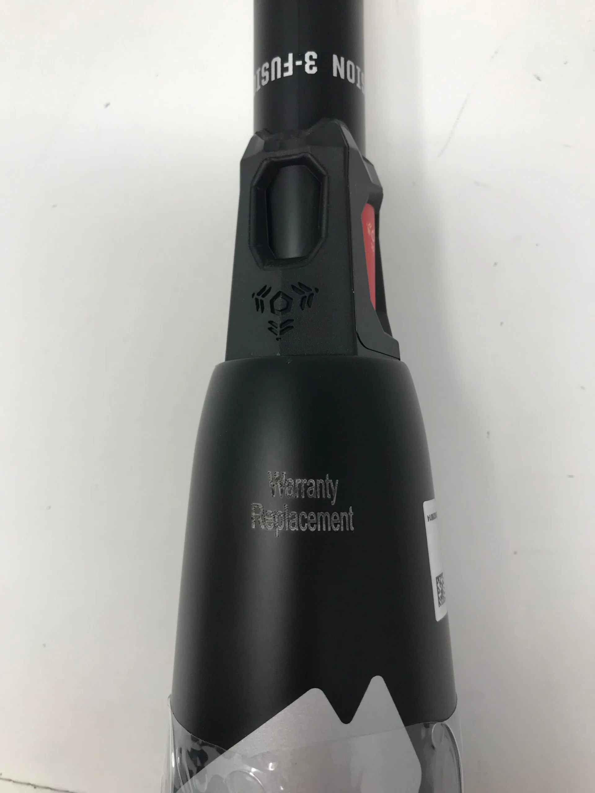 New Demo DeMarini CBC-19 33/30 CF Zen BBCOR Baseball Bat 2 5/8" 2019 Black/Red 2 New Demo DeMarini CBC-19 33/30 CF Zen BBCOR Baseball Bat 2 5/8" 2019 Black/Red - Image 2