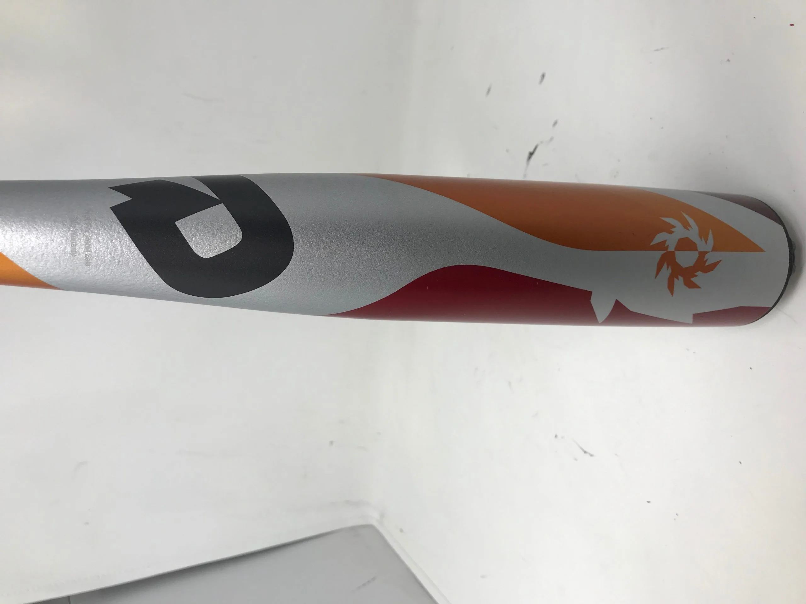 Used Demo DeMarini UO2-18 28/18 Voodoo ONE Youth League Baseball Bat 2018 2 5/8" 2 Used Demo DeMarini UO2-18 28/18 Voodoo ONE Youth League Baseball Bat 2018 2 5/8" - Image 2