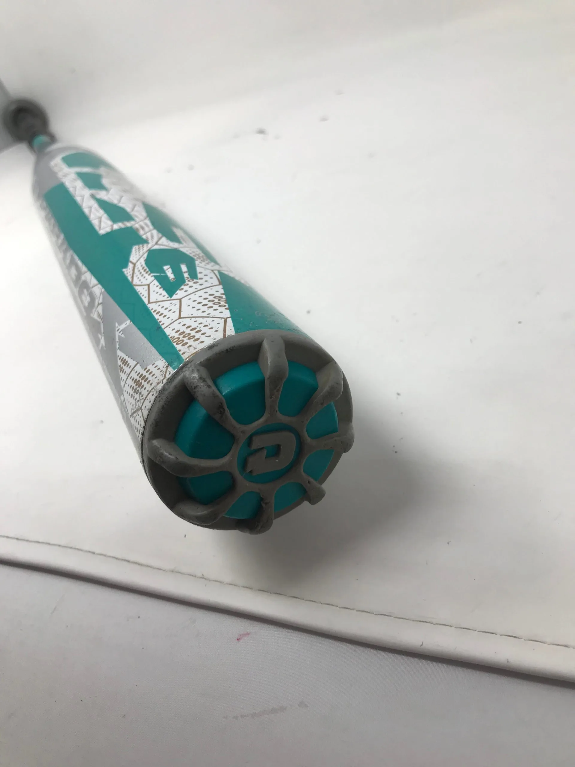 Used DeMarini CF6 Sprite 30/19 CFS14 Fastpitch Softball Bat Silver Blue Sprite 4 Used DeMarini CF6 Sprite 30/19 CFS14 Fastpitch Softball Bat Silver Blue Sprite - Image 4