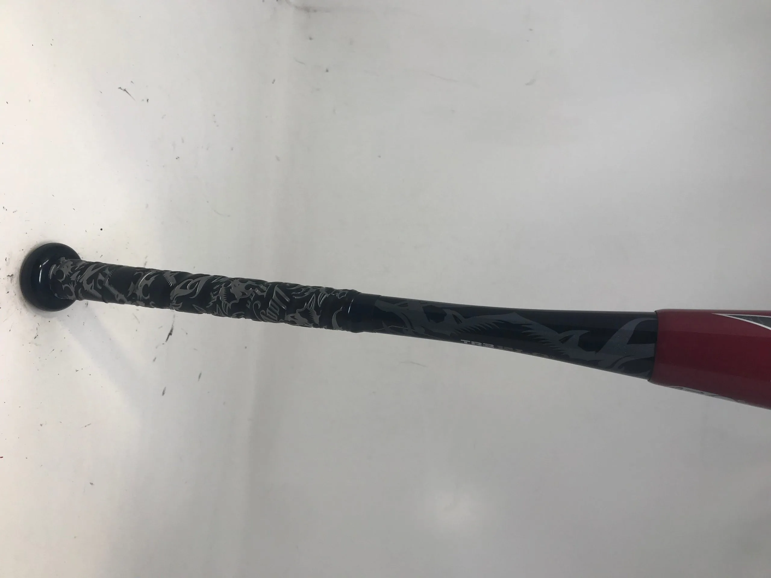 Used DeMarini VDR13 Voodoo 29/20 Senior League Baseball Bat Red/Black/Whit 2 5/8 3 Used DeMarini VDR13 Voodoo 29/20 Senior League Baseball Bat Red/Black/Whit 2 5/8 - Image 3