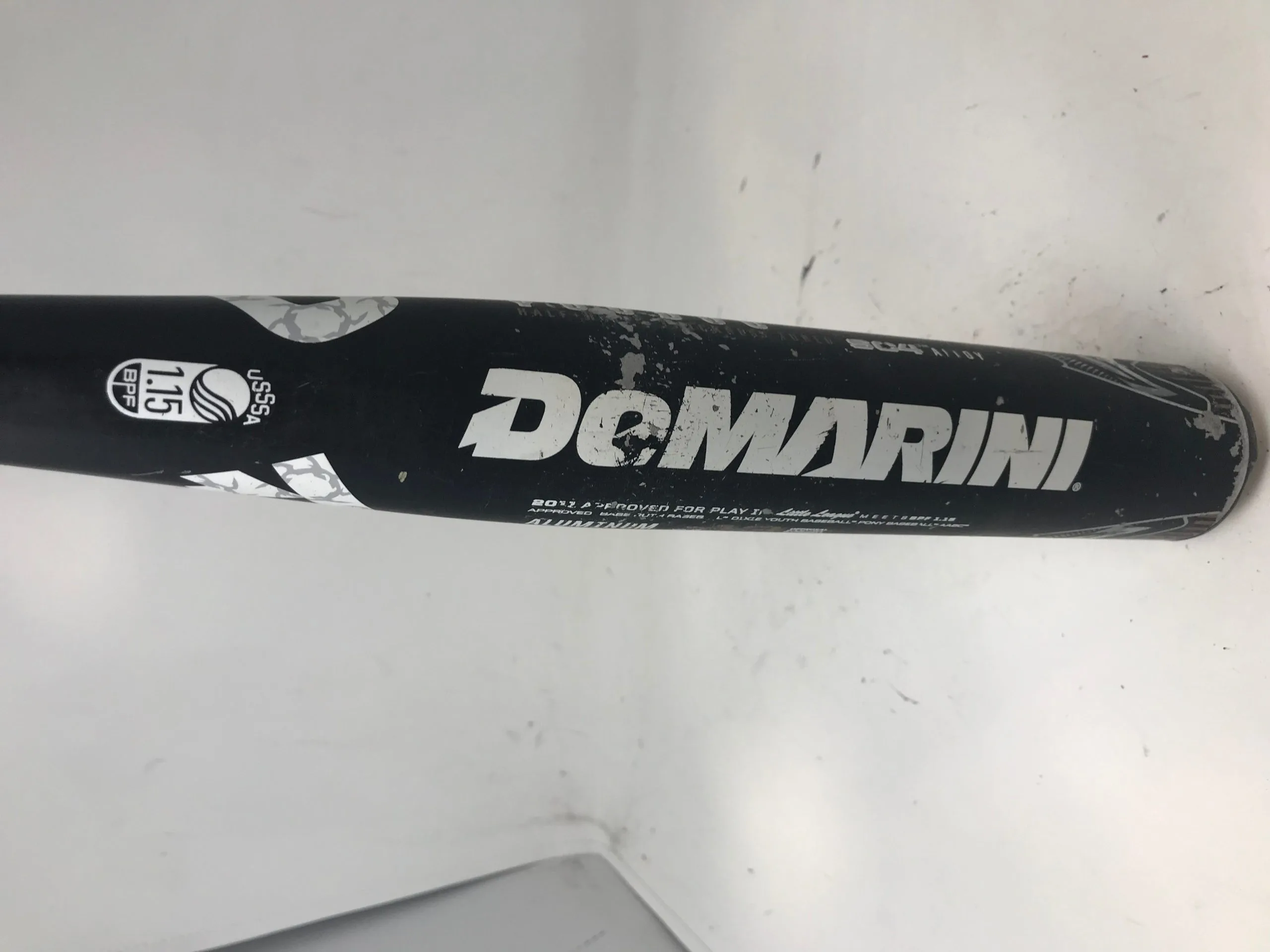 Used DeMarini VDL12 Voodoo 30/17 Little League Baseball Bat -13 2 1/4" Barrel 2 Used DeMarini VDL12 Voodoo 30/17 Little League Baseball Bat -13 2 1/4" Barrel - Image 2