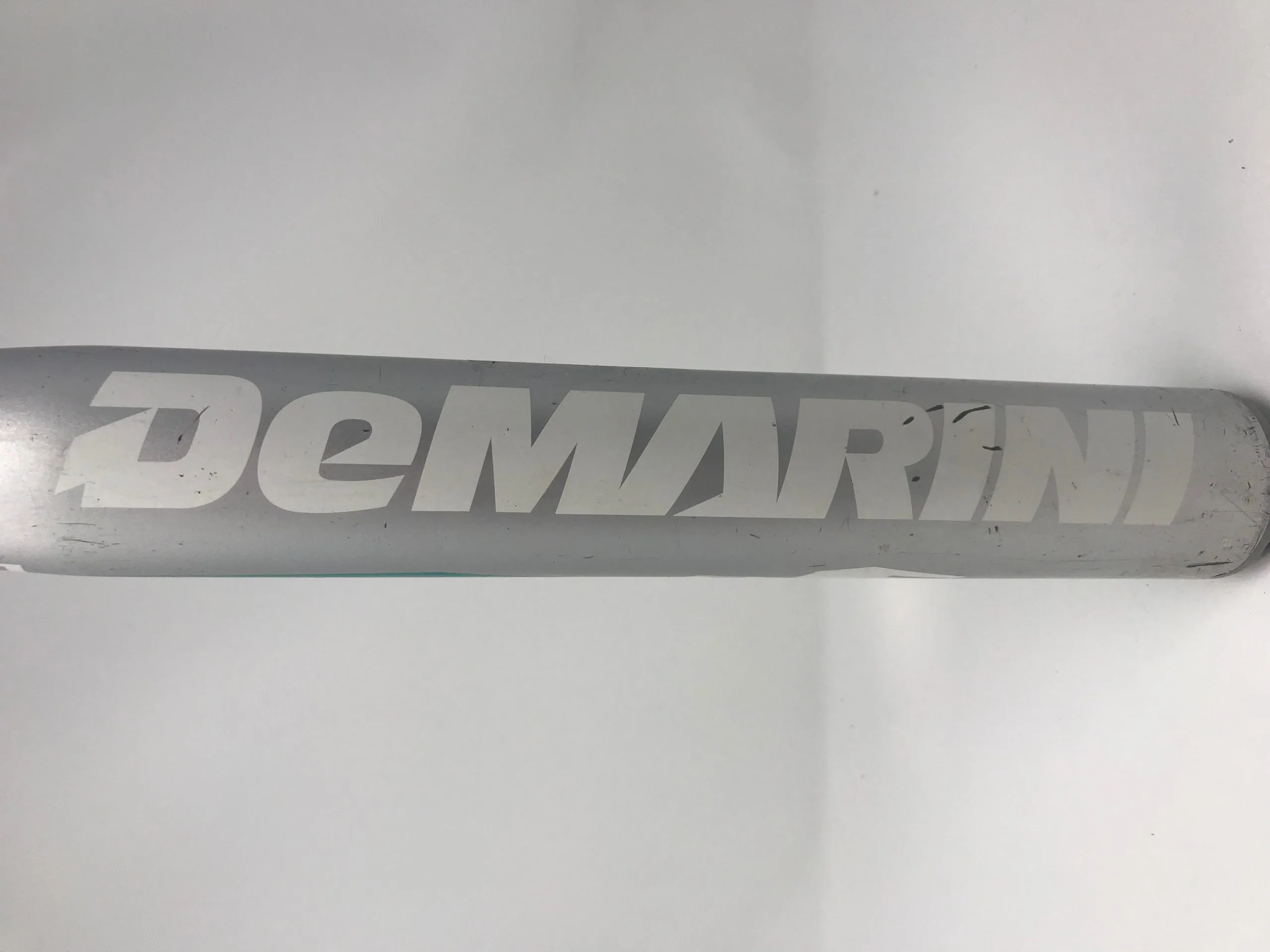 Used DeMarini CF6 Paradox 31/20 CFS14 Fastpitch Softball Bat Silver Blue Scratch 2 Used DeMarini CF6 Paradox 31/20 CFS14 Fastpitch Softball Bat Silver Blue Scratch - Image 2
