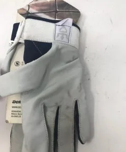 New Other DeMarini Youth Phantom Batting Gloves Medium Blue & White 5 New Other DeMarini Youth Phantom Batting Gloves Medium Blue & White -Baseball Shop 2020 11 23 2009.50.35 scaled