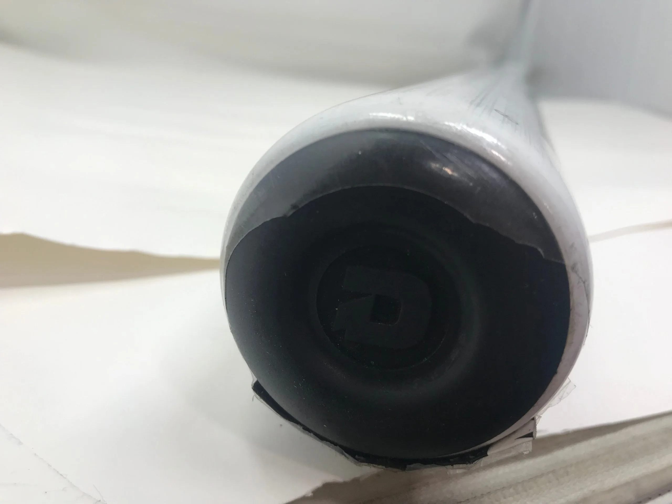 New Other DeMarini Bruiser 34/28 White Slowpitch Softball Bat 5 New Other DeMarini Bruiser 34/28 White Slowpitch Softball Bat - Image 5