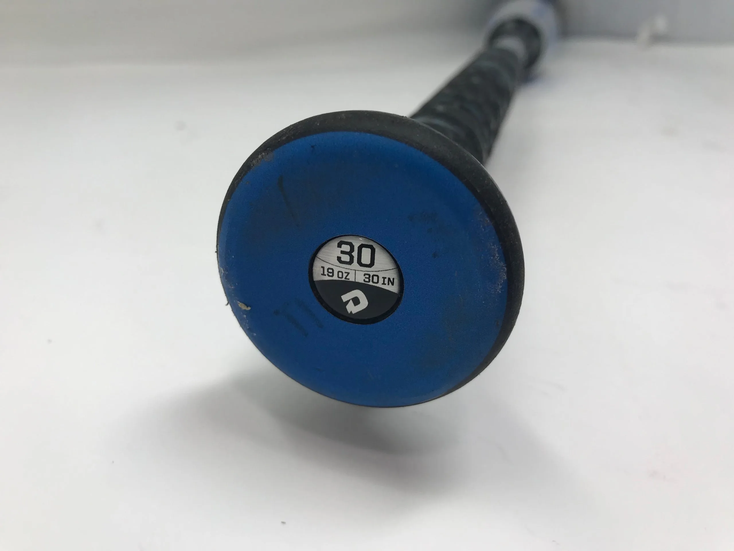 Used DeMarini 2019 CF Zen (-11) 30/19 Fastpitch Softball Bat 2 1/4" Barrel 4 Used DeMarini 2019 CF Zen (-11) 30/19 Fastpitch Softball Bat 2 1/4" Barrel - Image 4